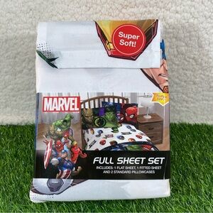 DC Comics Marvel Avengers Full 4 Piece Sheet Set White 2 Pillowcases
